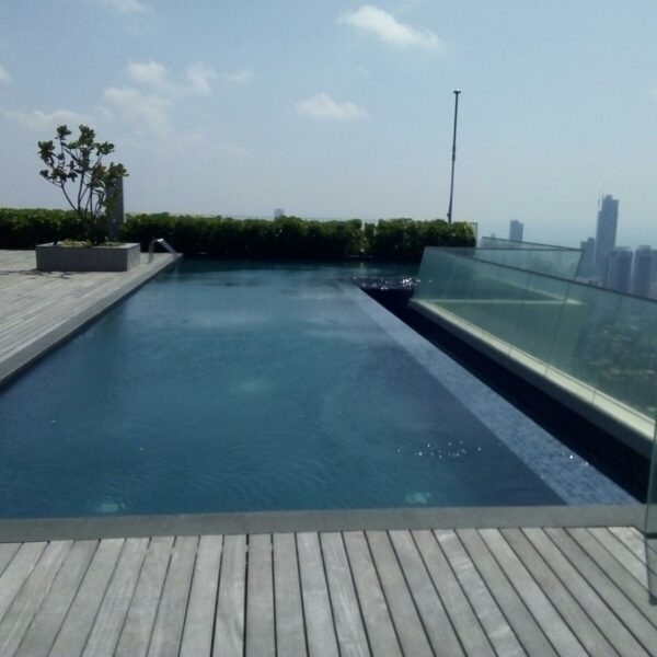 Altair Residences - Infinity Pool - Colombo - 3